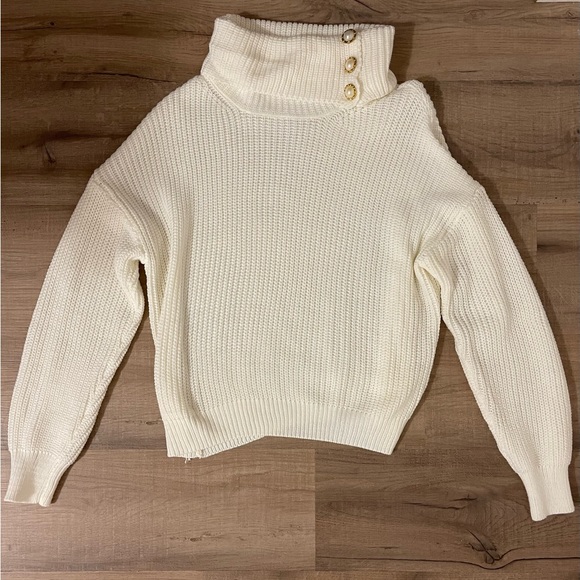 ❌SOLD❌ Turtleneck Pearl Button Drop Shoulder Sweater - Picture 3 of 7